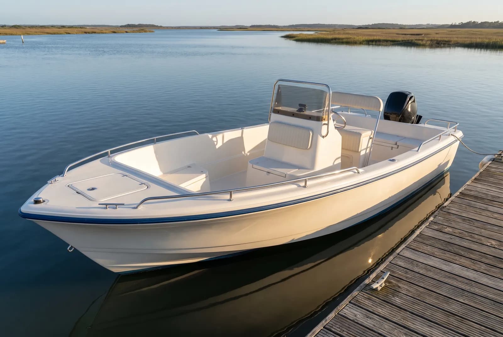 Boston Whaler Console in het midden